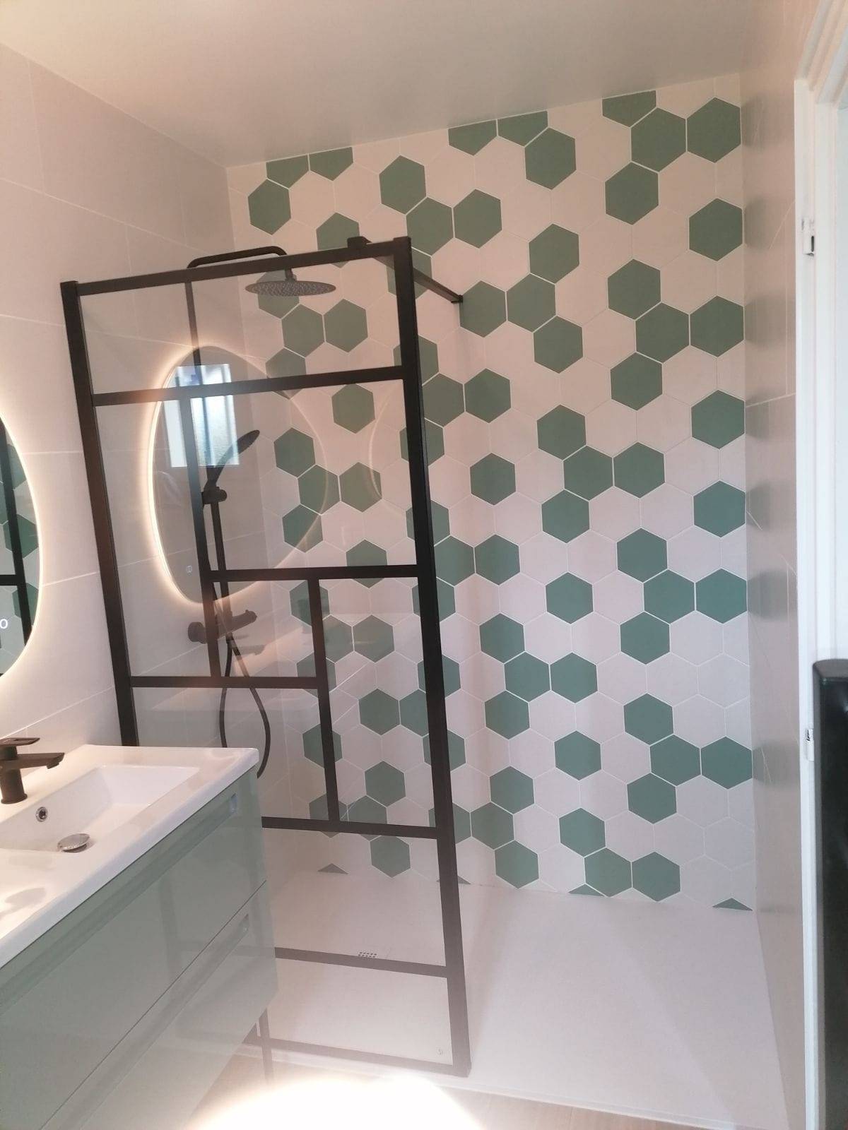 Rénovation d'une salle de bain vieillissante près de Neuchatel en Bray 76