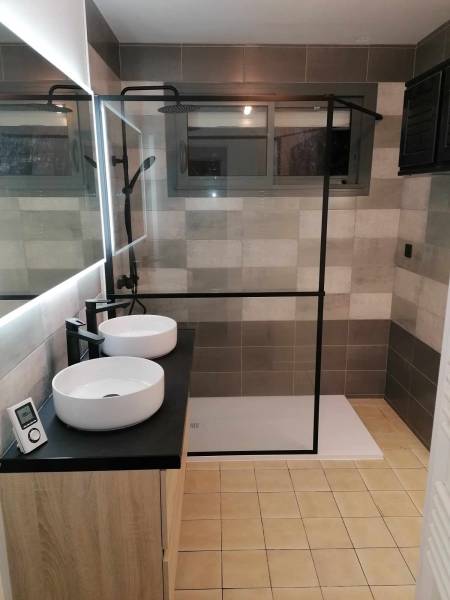 Rénovation d'une salle bain complète avec pose de 2 vasques près de Eu Le Treport 76